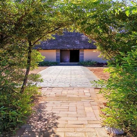 Monakaladi Gardens Function Venue And Homestead Mafikeng Exterior photo